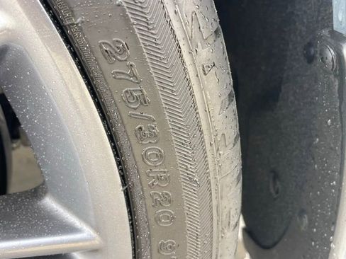 Used 2022 INFINITI Q60 Red Sport 400 w/ Carbon Fiber Package image 8