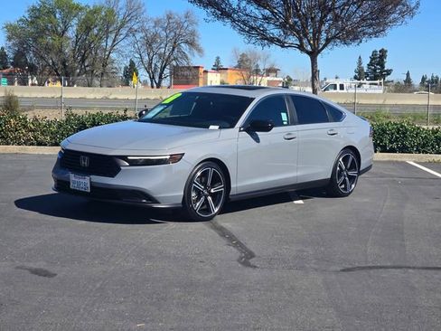 Used 2024 Honda Accord Sport image 8