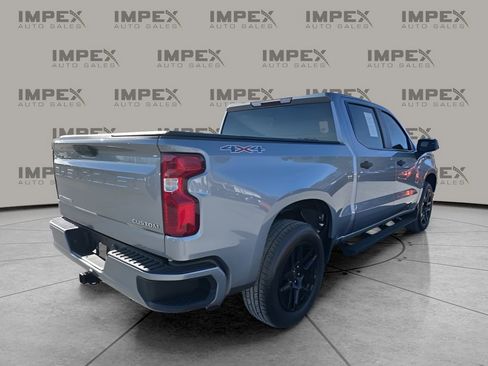 Used 2023 Chevrolet Silverado 1500 Custom image 5