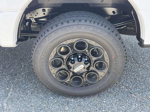 New 2026 Ford F250 Lariat w/ Black Appearance Package AWD/4WD image 9