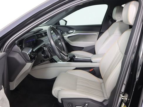 Certified 2024 Audi Q8 e-tron Prestige w/ Prestige Package AWD/4WD image 12
