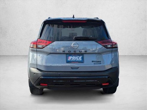 Used 2023 Nissan Rogue SV w/ SV Premium Package image 7