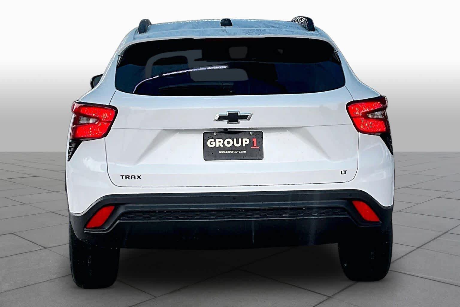 New 2026 Chevrolet Trax LT w/ Driver Confidence Package FWD image 4