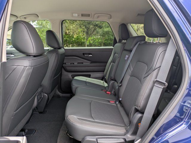 New 2026 Nissan Pathfinder SL AWD/4WD image 15