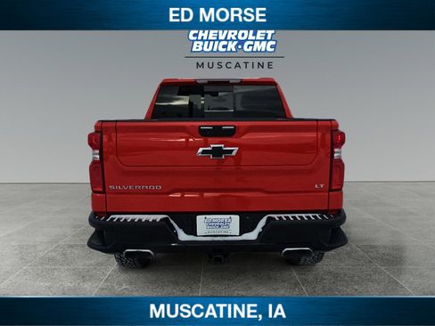 Used 2021 Chevrolet Silverado 1500 LT Trail Boss w/ Convenience Package II image 4