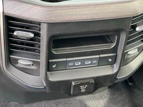 New 2026 RAM 1500 Laramie AWD/4WD image 36