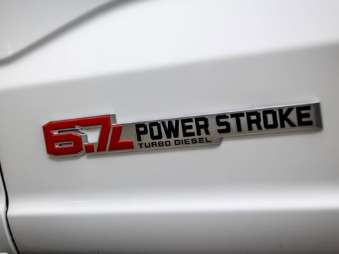 Used 2024 Ford F450 Limited w/ FX4 Off-Road Package image 16