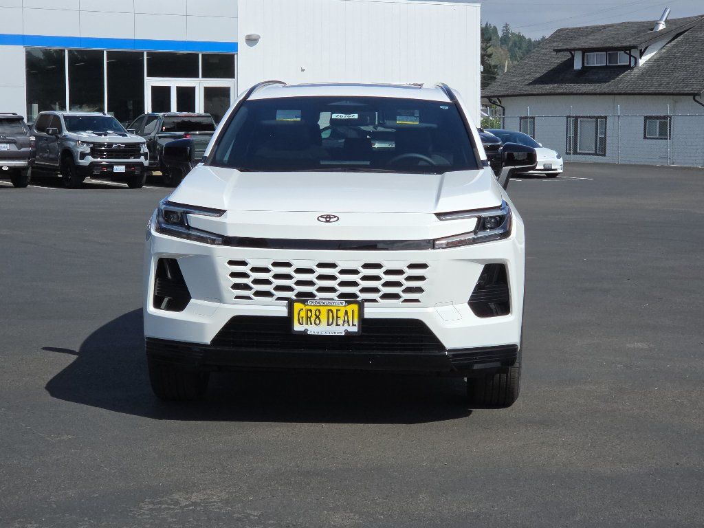 New 2026 Toyota RAV4 SE w/ Convenience Package FWD image 3