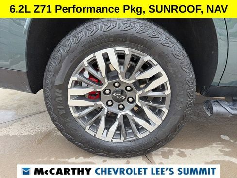 Used 2025 Chevrolet Tahoe Z71 w/ Z71 Off-Road Package AWD/4WD image 17