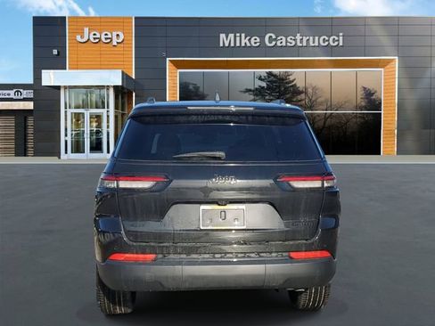 New 2025 Jeep Grand Cherokee L Limited image 4