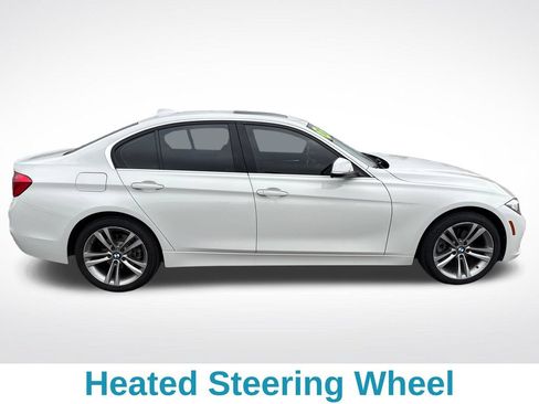Used 2017 BMW 330i xDrive Sedan AWD/4WD image 7