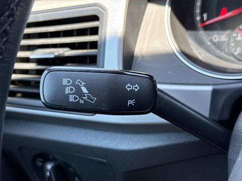 Used 2021 Volkswagen Atlas SE w/ Towing Package AWD/4WD image 16