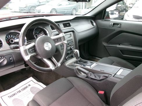 Used 2014 Ford Mustang Coupe RWD image 11