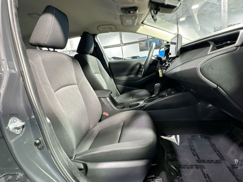 Used 2024 Toyota Corolla LE image 33
