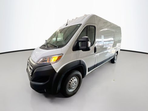 Used 2025 RAM ProMaster 2500 w/ Convenience Group FWD image 10