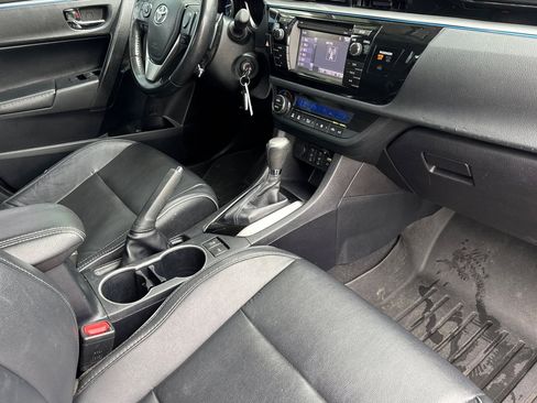 Used 2014 Toyota Corolla S Premium image 31