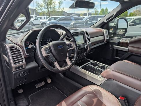 Used 2017 Ford F350 Platinum w/ Platinum Ultimate Package AWD/4WD image 15