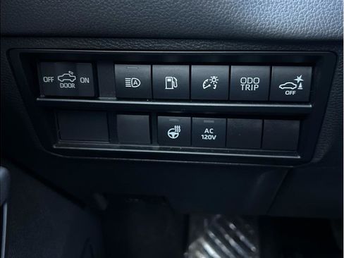 Used 2022 Toyota Tundra Limited image 22