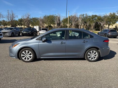Used 2024 Toyota Corolla LE image 2