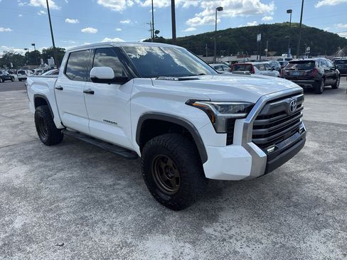 Used 2023 Toyota Tundra Limited RWD image 11