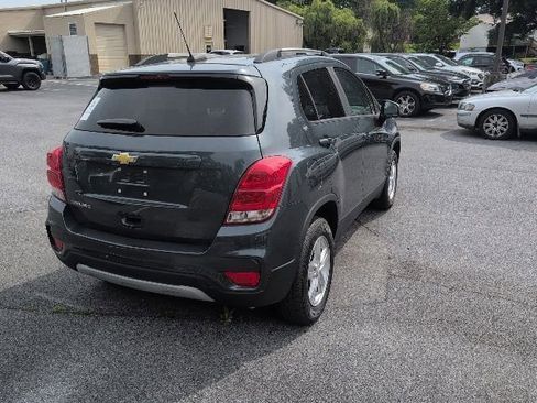 Used 2022 Chevrolet Trax LT w/ Driver Confidence Package AWD/4WD image 8