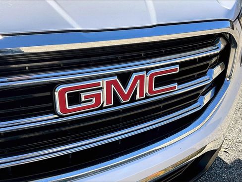 Certified 2020 GMC Terrain SLT image 28