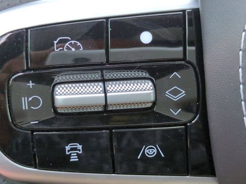 Used 2025 Genesis GV80 3.5T e-SC AWD/4WD image 25
