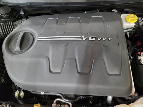 Used 2019 Jeep Cherokee Limited AWD/4WD image 30