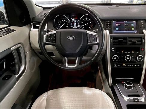 Used 2019 Land Rover Discovery Sport HSE AWD/4WD image 14