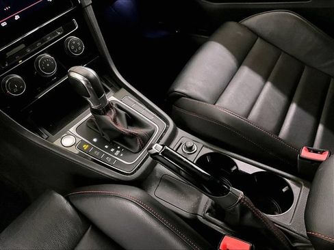 Used 2019 Volkswagen GTI SE FWD image 16