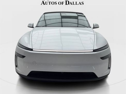 Used 2026 Tesla Model Y 2WD image 3