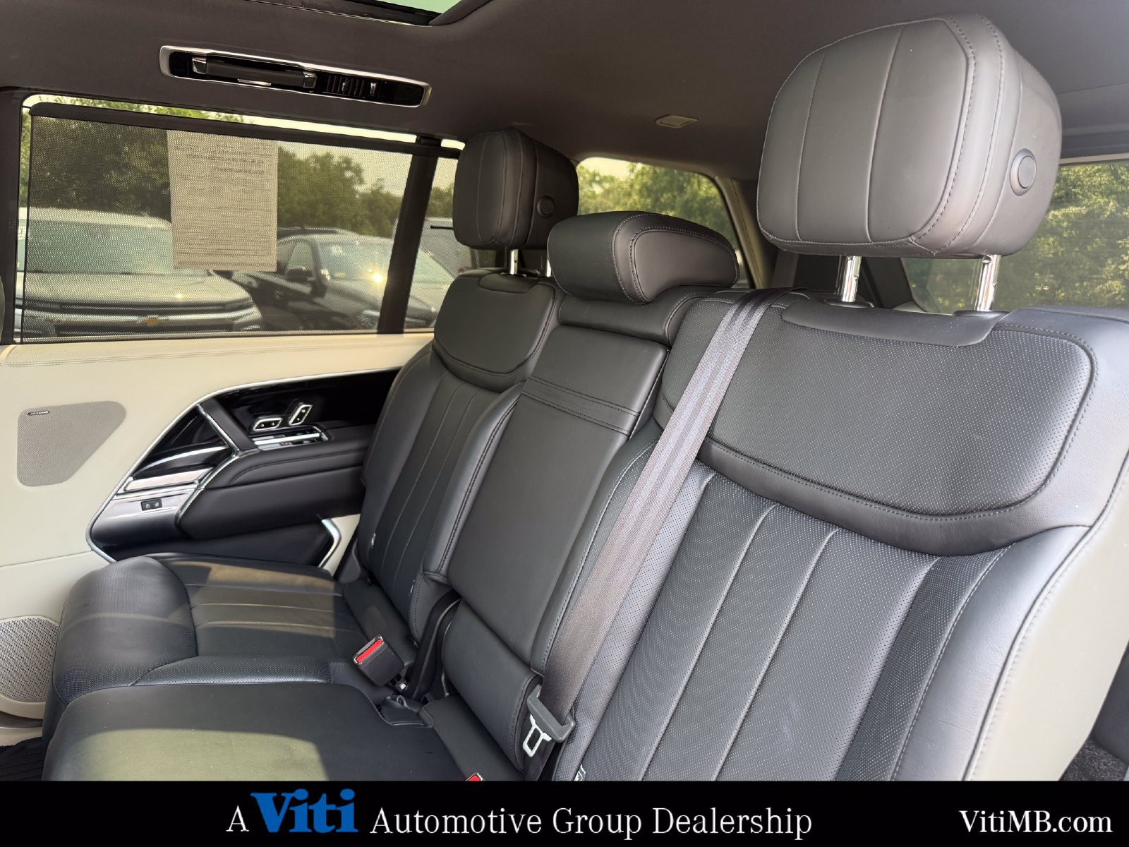 Used 2023 Land Rover Range Rover Long Wheelbase SE AWD/4WD image 22