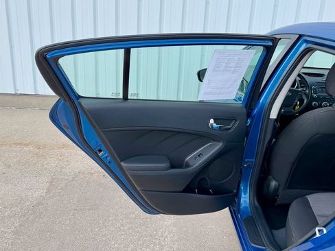 Used 2014 Kia Forte EX FWD image 15