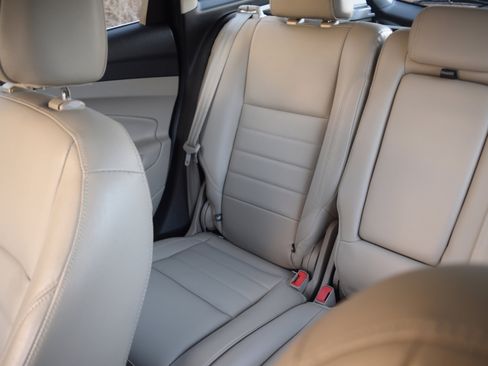 Used 2013 Ford C-MAX SEL image 16