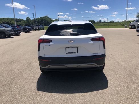 Used 2024 Chevrolet Blazer EV LT AWD/4WD image 6