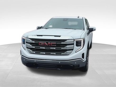 New 2026 GMC Sierra 1500 SLE w/ Preferred Package AWD/4WD image 3