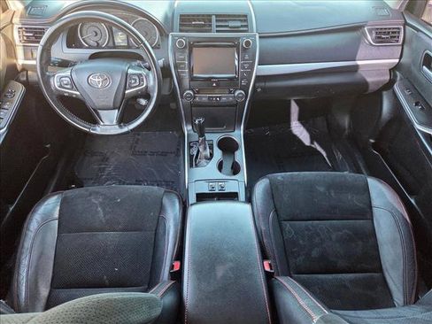 Used 2016 Toyota Camry XSE image 15