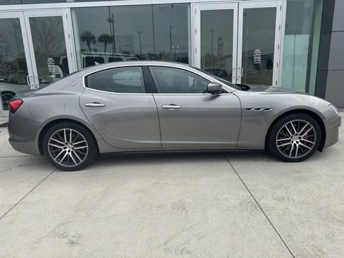 Used 2021 Maserati Ghibli S image 18