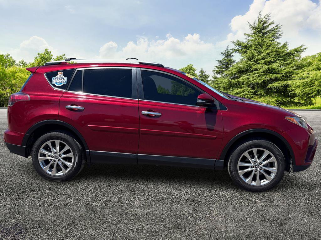 Used 2018 Toyota RAV4 Limited AWD/4WD image 8