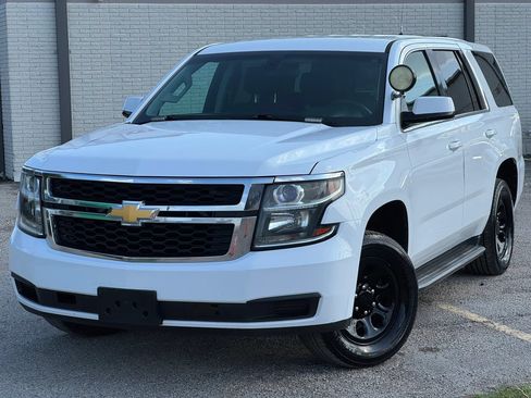 Used 2016 Chevrolet Tahoe 2WD image 2