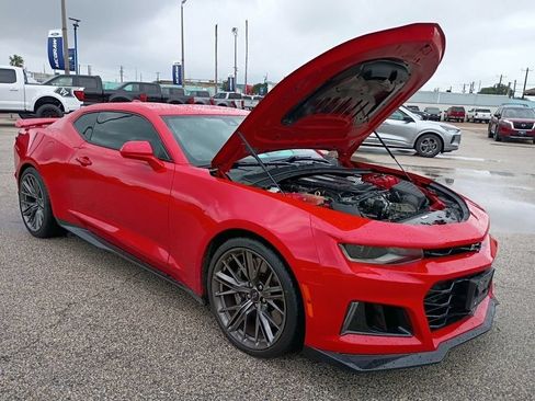 Used 2022 Chevrolet Camaro ZL1 RWD image 29