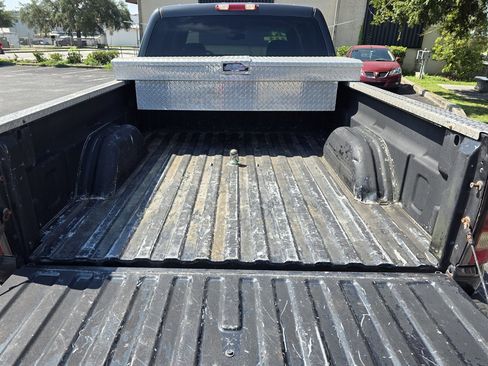 Used 2004 Chevrolet Silverado 2500 LS w/ Skid Plate Package image 5