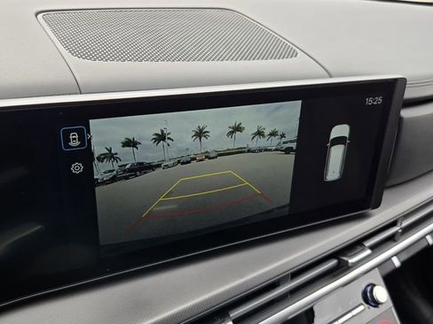 Used 2025 Hyundai Santa Fe SEL image 19