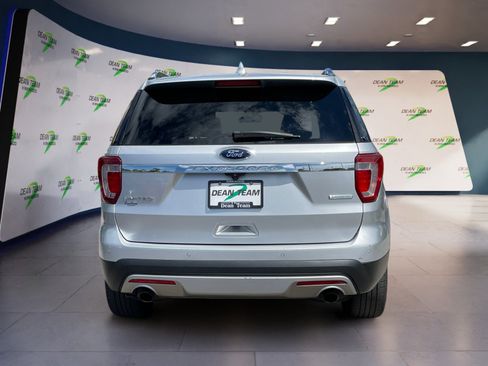 Used 2017 Ford Explorer Limited image 8