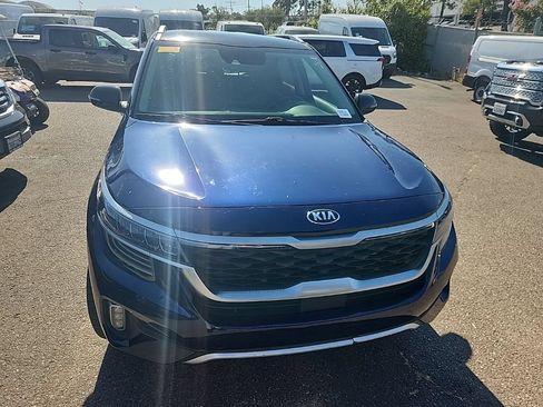 Certified 2021 Kia Seltos SX AWD/4WD image 2