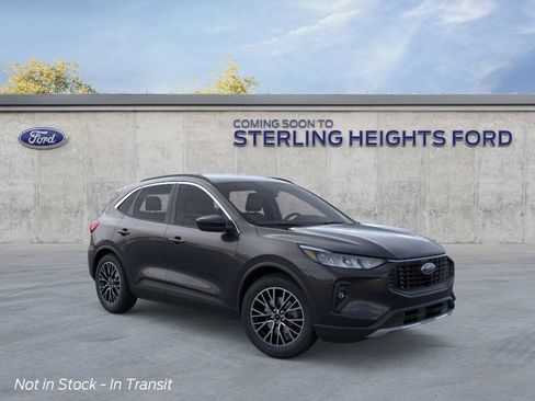 New 2026 Ford Escape SE w/ Class II Trailer Tow Package FWD image 8
