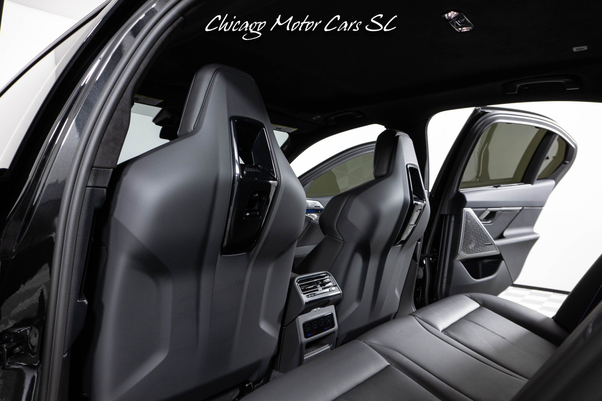 Used 2025 BMW M5 w/ Carbon Package AWD/4WD image 59