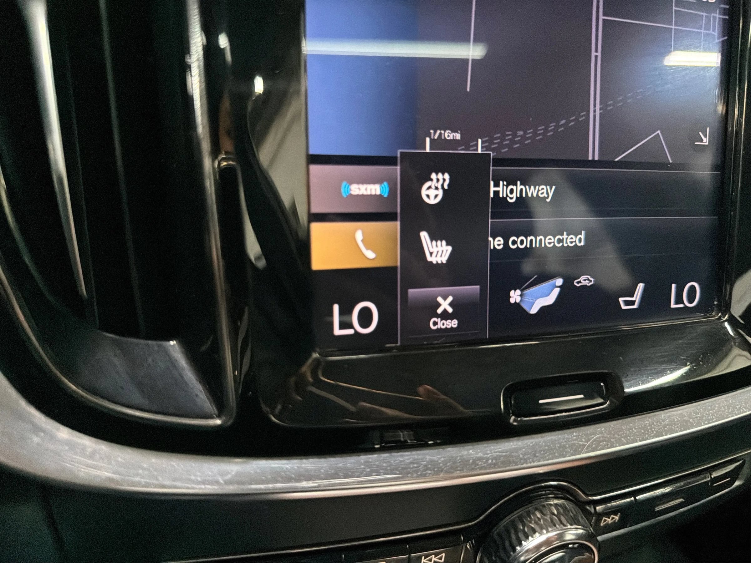 Used 2019 Volvo S60 T5 Momentum w/ Multimedia Package FWD image 23