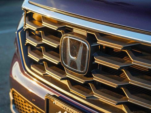 Certified 2025 Honda Pilot EX-L image 2