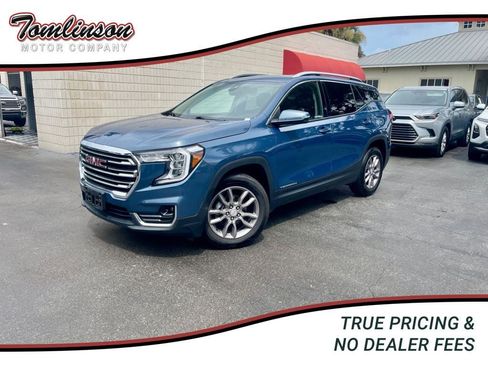 Used 2024 GMC Terrain SLT AWD/4WD image 1